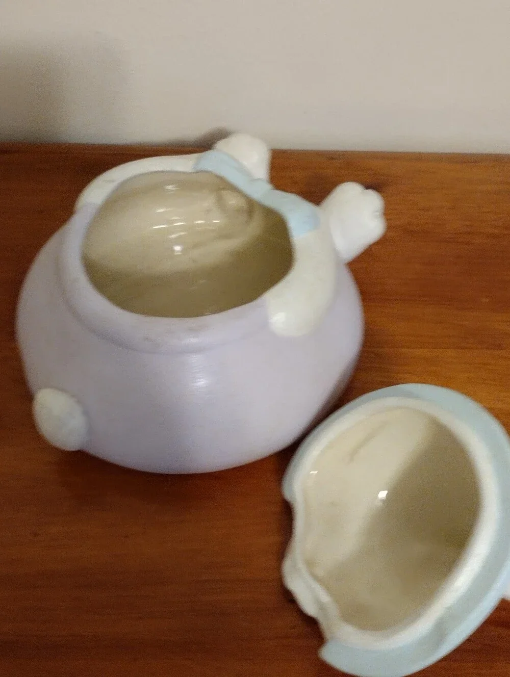 Vintage Kiss Bunny Candy/Cookie Jar